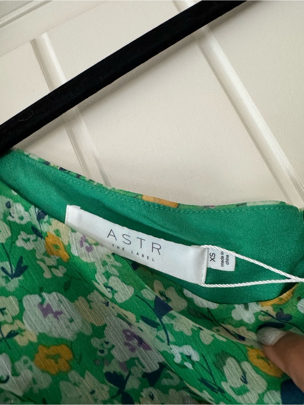 ASTR The Label Victoriana One-Shoulder Green Floral Ruffle Midi Dress - Picture 4 of 5